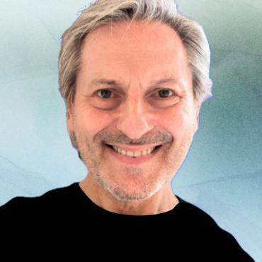 Humbug Radio | Presenter Simon Lipson | CEO Humbug Radio